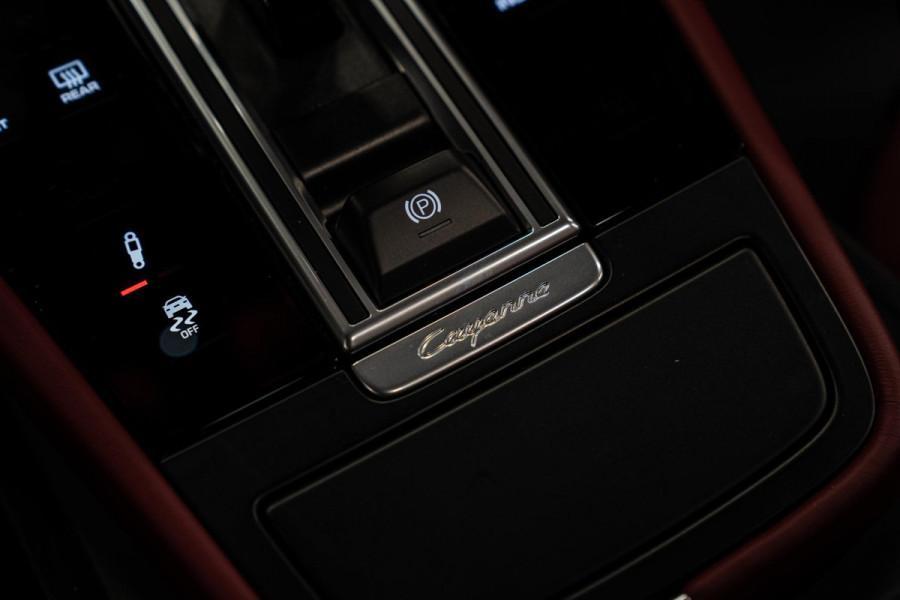 Porsche Cayenne 3.0 E-Hybrid *Sport-Chrono / PASM / Panorama / BOSE / Soft-Close / Surround-view*