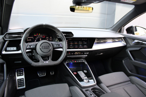 Audi S3 Sportback 2.0 TFSI S3 quattro | PANO | MEMORY | KEYLESS | B&O | RS-VELGEN | MAXTON | ACC | Audi S3 Sportback 2.0 TFSI S3 quattro | PANO | MEMORY | KEYLESS | B&O | RS-VELGEN | MAXTON | ACC |