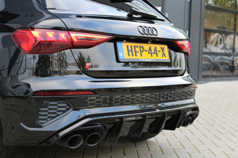 Audi S3 Sportback 2.0 TFSI S3 quattro | PANO | MEMORY | KEYLESS | B&O | RS-VELGEN | MAXTON | ACC | Audi S3 Sportback 2.0 TFSI S3 quattro | PANO | MEMORY | KEYLESS | B&O | RS-VELGEN | MAXTON | ACC |
