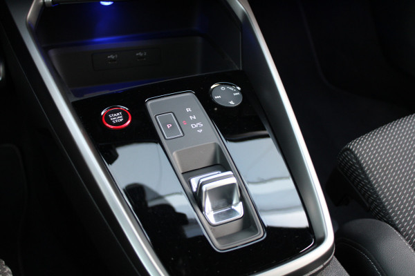 Audi S3 Sportback 2.0 TFSI S3 quattro | PANO | MEMORY | KEYLESS | B&O | RS-VELGEN | MAXTON | ACC | Audi S3 Sportback 2.0 TFSI S3 quattro | PANO | MEMORY | KEYLESS | B&O | RS-VELGEN | MAXTON | ACC |