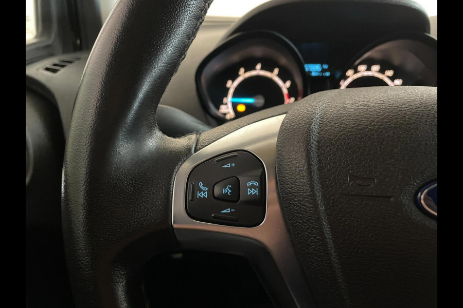 Ford Transit Courier 1.0 Ambiente Start&Stop AIRCO ELEK RAMEN CENT VERG PARKEERSENSOREN ZEER NETTE BESTELAUTO Ford Transit Courier 1.0 Ambiente Start&Stop AIRCO ELEK RAMEN CENT VERG PARKEERSENSOREN ZEER NETTE BESTELAUTO