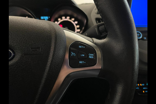 Ford Transit Courier 1.0 Ambiente Start&Stop AIRCO ELEK RAMEN CENT VERG PARKEERSENSOREN ZEER NETTE BESTELAUTO Ford Transit Courier 1.0 Ambiente Start&Stop AIRCO ELEK RAMEN CENT VERG PARKEERSENSOREN ZEER NETTE BESTELAUTO