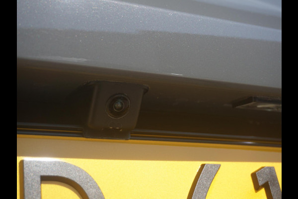 Peugeot 208 Hybrid 136 e-DCS6 GT | Automaat | Navigatie | Draadloze telefoonlader | Camera voor en achter | Adaptieve Cruise Control Peugeot 208 Hybrid 136 e-DCS6 GT | Automaat | Navigatie | Draadloze telefoonlader | Camera voor en achter | Adaptieve Cruise Control