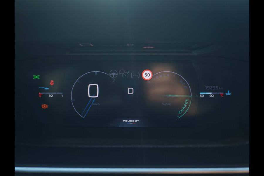 Peugeot 208 Hybrid 136 e-DCS6 GT | Automaat | Navigatie | Draadloze telefoonlader | Camera voor en achter | Adaptieve Cruise Control Peugeot 208 Hybrid 136 e-DCS6 GT | Automaat | Navigatie | Draadloze telefoonlader | Camera voor en achter | Adaptieve Cruise Control