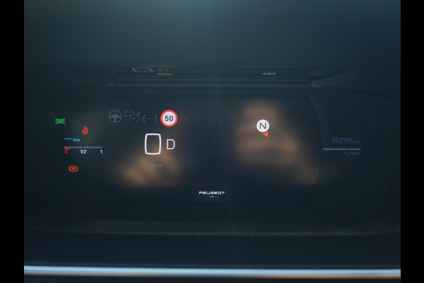 Peugeot 208 Hybrid 136 e-DCS6 GT | Automaat | Navigatie | Draadloze telefoonlader | Camera voor en achter | Adaptieve Cruise Control Peugeot 208 Hybrid 136 e-DCS6 GT | Automaat | Navigatie | Draadloze telefoonlader | Camera voor en achter | Adaptieve Cruise Control