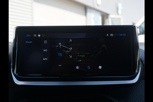 Peugeot 208 Hybrid 136 e-DCS6 GT | Automaat | Navigatie | Draadloze telefoonlader | Camera voor en achter | Adaptieve Cruise Control Peugeot 208 Hybrid 136 e-DCS6 GT | Automaat | Navigatie | Draadloze telefoonlader | Camera voor en achter | Adaptieve Cruise Control