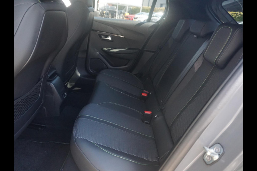 Peugeot 208 Hybrid 136 e-DCS6 GT | Automaat | Navigatie | Draadloze telefoonlader | Camera voor en achter | Adaptieve Cruise Control Peugeot 208 Hybrid 136 e-DCS6 GT | Automaat | Navigatie | Draadloze telefoonlader | Camera voor en achter | Adaptieve Cruise Control