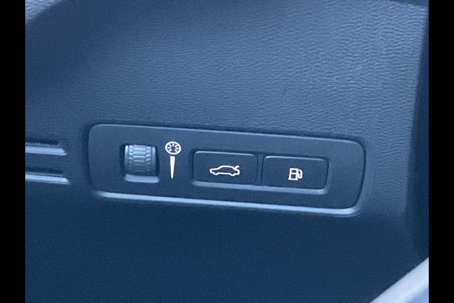 Volvo XC40 1.5 T4 Recharge Inscription Stoel.Stuurverw. Carplay 1Eig Plug-in PHEV