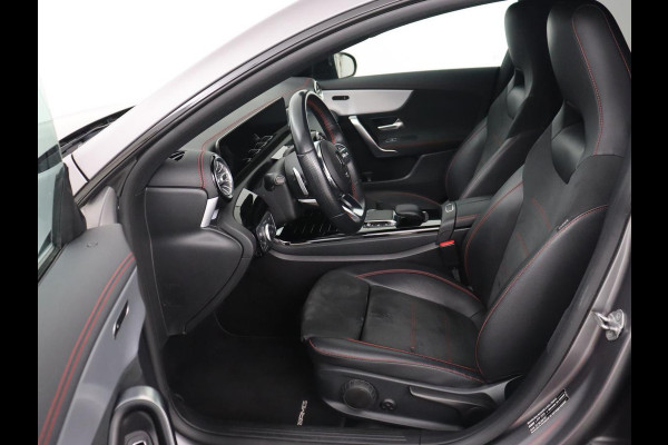 Mercedes-Benz CLA-Klasse 180d Business Solution AMG | Stoelverwarming | Carplay | Camera | Leder/Alcantara | Navigatie | Widescreen | Sfeerverlichting | Designo Mountaingrijs Magno