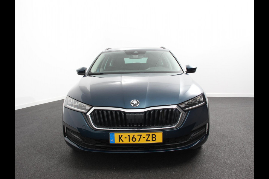 Škoda Octavia Combi 1.0 TSI 110pk Business Edition | Navigatie | Digitale Cockpit | Lichtmetalen velgen | Climate Control | Camera | Cruise control