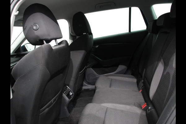 Škoda Octavia Combi 1.0 TSI 110pk Business Edition | Navigatie | Digitale Cockpit | Lichtmetalen velgen | Climate Control | Camera | Cruise control