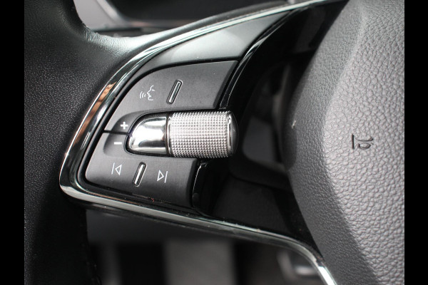Škoda Octavia Combi 1.0 TSI 110pk Business Edition | Navigatie | Digitale Cockpit | Lichtmetalen velgen | Climate Control | Camera | Cruise control