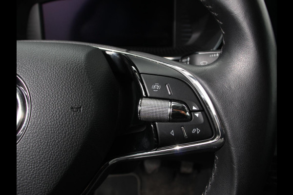 Škoda Octavia Combi 1.0 TSI 110pk Business Edition | Navigatie | Digitale Cockpit | Lichtmetalen velgen | Climate Control | Camera | Cruise control