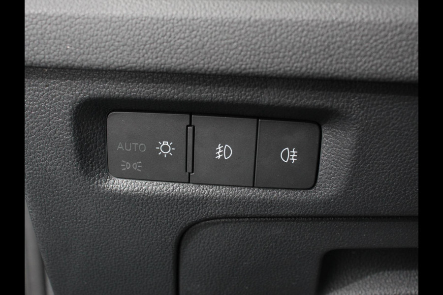 Škoda Octavia Combi 1.0 TSI 110pk Business Edition | Navigatie | Digitale Cockpit | Lichtmetalen velgen | Climate Control | Camera | Cruise control