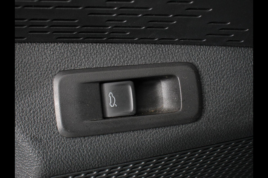 Škoda Octavia Combi 1.0 TSI 110pk Business Edition | Navigatie | Digitale Cockpit | Lichtmetalen velgen | Climate Control | Camera | Cruise control