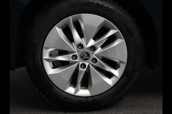Škoda Octavia Combi 1.0 TSI 110pk Business Edition | Navigatie | Digitale Cockpit | Lichtmetalen velgen | Climate Control | Camera | Cruise control