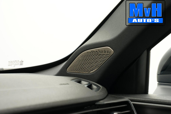 Lynk & Co 01 1.5 Hybride|ZWARTE.HEMEL|TREKHAAK|360ºCAM|NAP Lynk & Co 01 1.5 Hybride|ZWARTE.HEMEL|TREKHAAK|360ºCAM|NAP