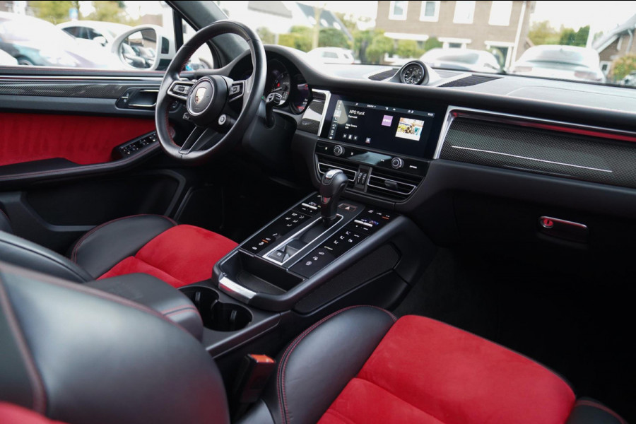 Porsche Macan 2.9 GTS | SportChrono | Panorama | Facelift | Adaptieve Cruise | 360 Cam | 21 inch | Carbon | Burmester | BTW Auto | Porsche Macan 2.9 GTS | SportChrono | Panorama | Facelift | Adaptieve Cruise | 360 Cam | 21 inch | Carbon | Burmester | BTW Auto |