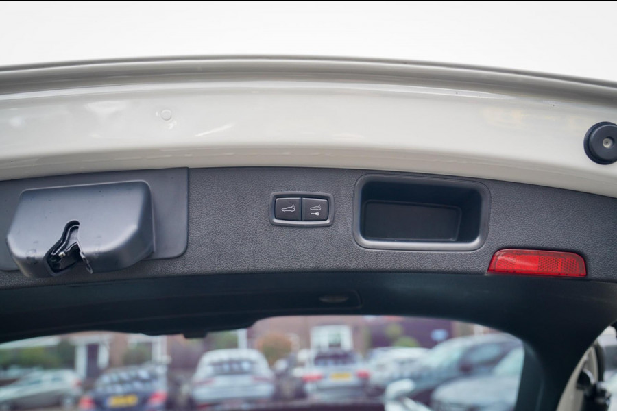 Porsche Macan 2.9 GTS | SportChrono | Panorama | Facelift | Adaptieve Cruise | 360 Cam | 21 inch | Carbon | Burmester | BTW Auto | Porsche Macan 2.9 GTS | SportChrono | Panorama | Facelift | Adaptieve Cruise | 360 Cam | 21 inch | Carbon | Burmester | BTW Auto |