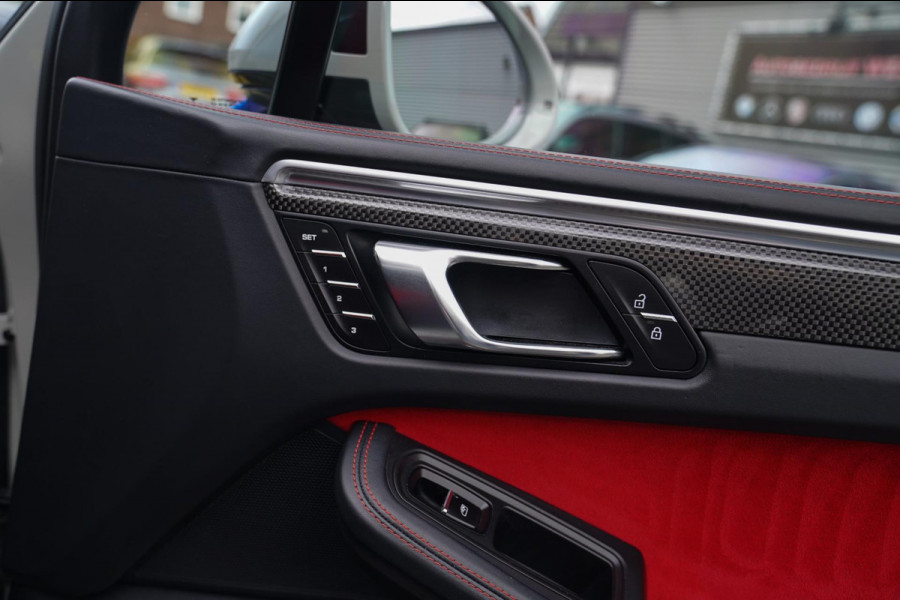 Porsche Macan 2.9 GTS | SportChrono | Panorama | Facelift | Adaptieve Cruise | 360 Cam | 21 inch | Carbon | Burmester | BTW Auto | Porsche Macan 2.9 GTS | SportChrono | Panorama | Facelift | Adaptieve Cruise | 360 Cam | 21 inch | Carbon | Burmester | BTW Auto |