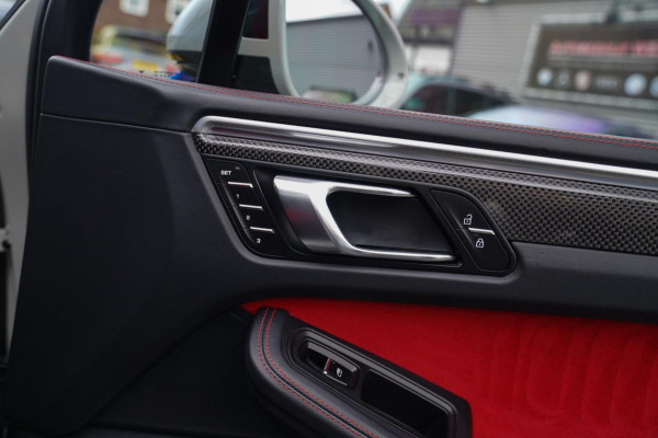 Porsche Macan 2.9 GTS | SportChrono | Panorama | Facelift | Adaptieve Cruise | 360 Cam | 21 inch | Carbon | Burmester | BTW Auto | Porsche Macan 2.9 GTS | SportChrono | Panorama | Facelift | Adaptieve Cruise | 360 Cam | 21 inch | Carbon | Burmester | BTW Auto |