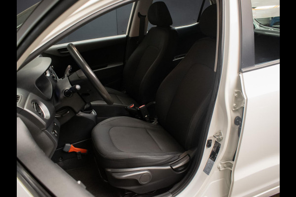 Hyundai i10 1.0i Comfort Sport (CRUISE,BLUETOOTH,ELEKTRISCH PAKKET,LED,AIRCO,SPORTSTOELEN,NIEUWE APK,NETTE STAAT)