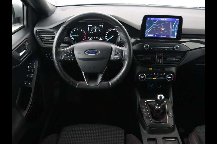Ford Focus 1.0 EcoBoost Hybrid ST Line | Trekhaak | Camera | Carplay | Keyless | Navigatie | Full LED | Comfortstoelen | Climate control | Parkeerhulp | Cruise control | Getint glas