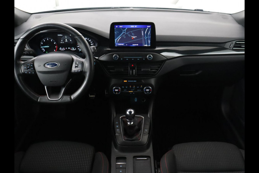 Ford Focus 1.0 EcoBoost Hybrid ST Line | Trekhaak | Camera | Carplay | Keyless | Navigatie | Full LED | Comfortstoelen | Climate control | Parkeerhulp | Cruise control | Getint glas