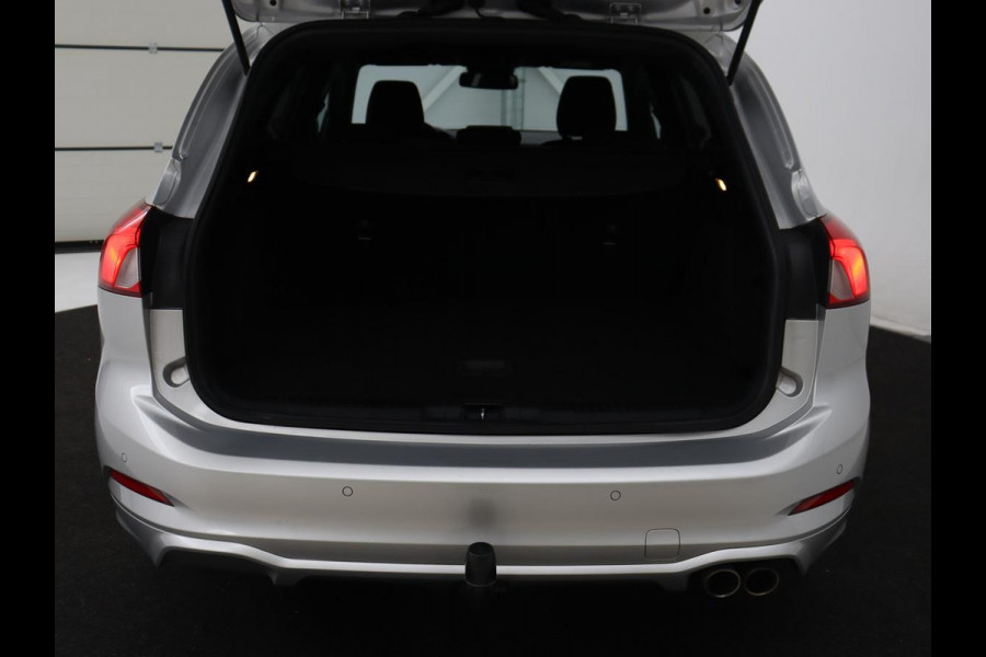 Ford Focus 1.0 EcoBoost Hybrid ST Line | Trekhaak | Camera | Carplay | Keyless | Navigatie | Full LED | Comfortstoelen | Climate control | Parkeerhulp | Cruise control | Getint glas