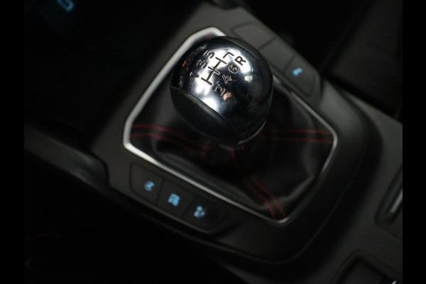 Ford Focus 1.0 EcoBoost Hybrid ST Line | Trekhaak | Camera | Carplay | Keyless | Navigatie | Full LED | Comfortstoelen | Climate control | Parkeerhulp | Cruise control | Getint glas