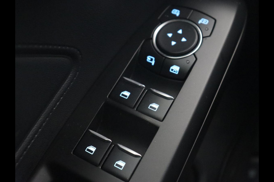 Ford Focus 1.0 EcoBoost Hybrid ST Line | Trekhaak | Camera | Carplay | Keyless | Navigatie | Full LED | Comfortstoelen | Climate control | Parkeerhulp | Cruise control | Getint glas