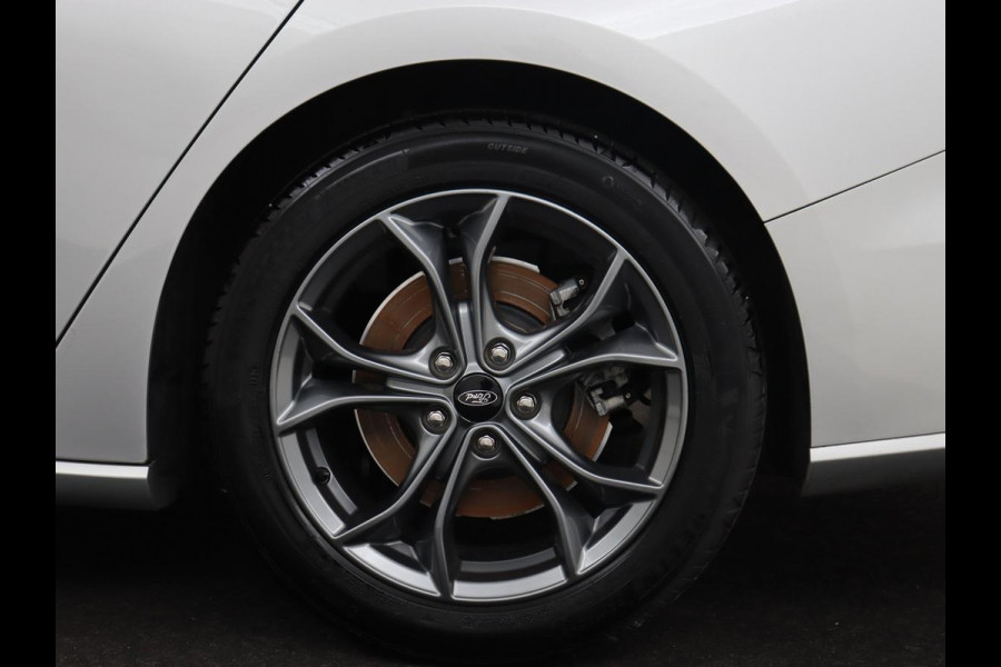 Ford Focus 1.0 EcoBoost Hybrid ST Line | Trekhaak | Camera | Carplay | Keyless | Navigatie | Full LED | Comfortstoelen | Climate control | Parkeerhulp | Cruise control | Getint glas