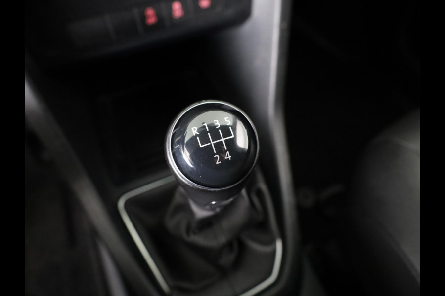 Volkswagen Caddy 2.0 TDI L1H1 BMT Comfortline 75 pk | Airco | Cruise control | Parkeersensoren achter | Volkswagen Caddy 2.0 TDI L1H1 BMT Comfortline 75 pk | Airco | Cruise control | Parkeersensoren achter |