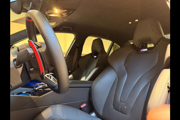 BMW 5 Serie M5 M Carbon|M Drivers Package|M Drive Professional|Driving + Parking Assistant Professional|Alcantara BMW 5 Serie M5 M Carbon|M Drivers Package|M Drive Professional|Driving + Parking Assistant Professional|Alcantara