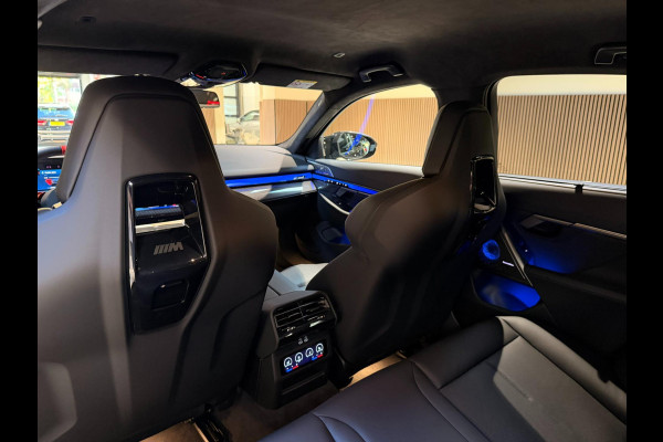 BMW 5 Serie M5 M Carbon|M Drivers Package|M Drive Professional|Driving + Parking Assistant Professional|Alcantara BMW 5 Serie M5 M Carbon|M Drivers Package|M Drive Professional|Driving + Parking Assistant Professional|Alcantara