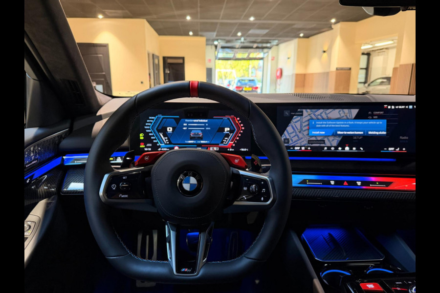 BMW 5 Serie M5 M Carbon|M Drivers Package|M Drive Professional|Driving + Parking Assistant Professional|Alcantara BMW 5 Serie M5 M Carbon|M Drivers Package|M Drive Professional|Driving + Parking Assistant Professional|Alcantara