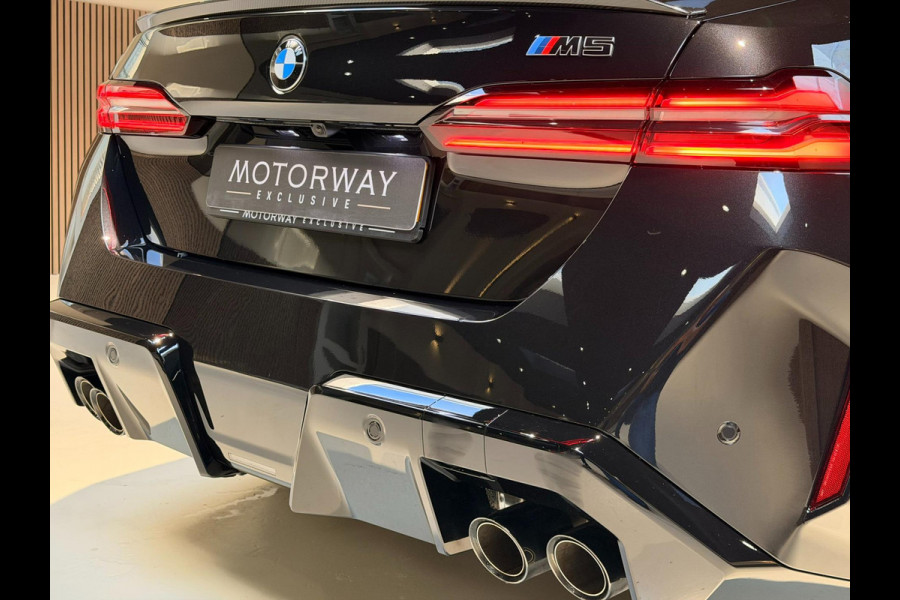 BMW 5 Serie M5 M Carbon|M Drivers Package|M Drive Professional|Driving + Parking Assistant Professional|Alcantara BMW 5 Serie M5 M Carbon|M Drivers Package|M Drive Professional|Driving + Parking Assistant Professional|Alcantara