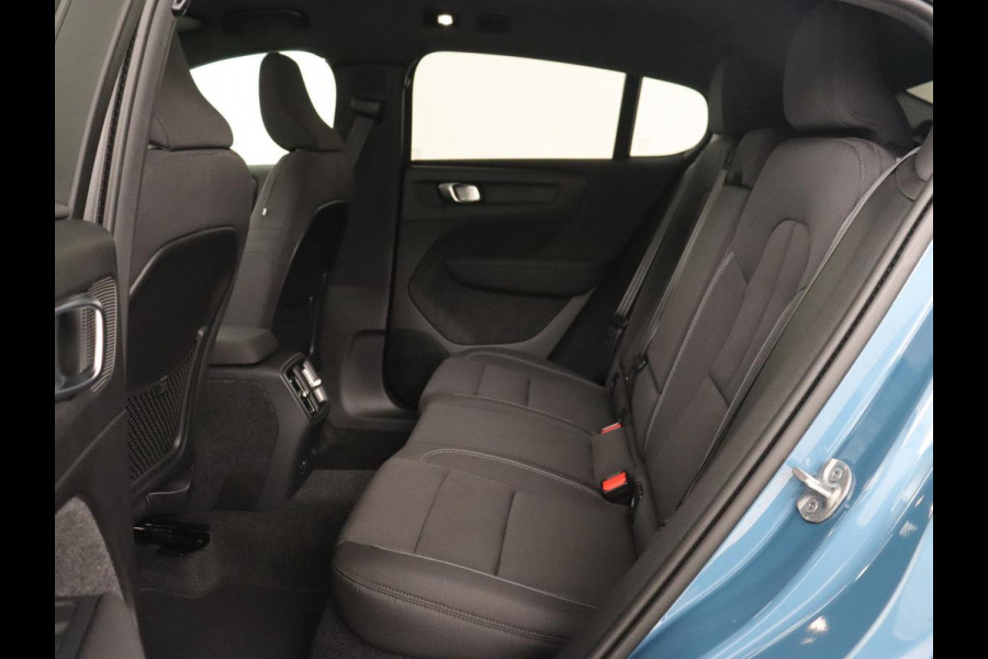 Volvo C40 Recharge Plus 69 kWh | Panoramadak | Stoelverwarming | Harman/Kardon | Warmtepomp | Carplay | Adaptive cruise | Stuurverwarming | 360 Camera | Full LED