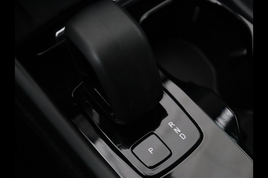 Volvo C40 Recharge Plus 69 kWh | Panoramadak | Stoelverwarming | Harman/Kardon | Warmtepomp | Carplay | Adaptive cruise | Stuurverwarming | 360 Camera | Full LED