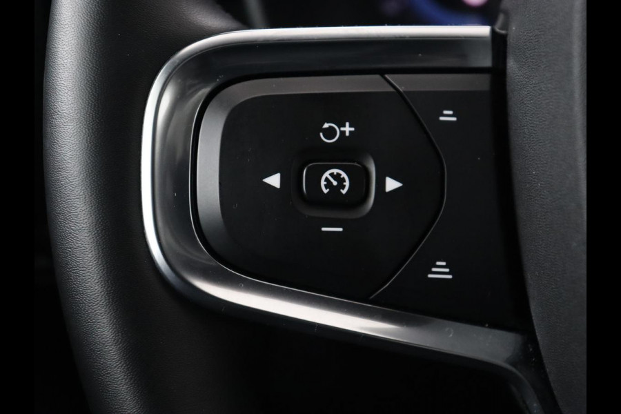 Volvo C40 Recharge Plus 69 kWh | Panoramadak | Stoelverwarming | Harman/Kardon | Warmtepomp | Carplay | Adaptive cruise | Stuurverwarming | 360 Camera | Full LED