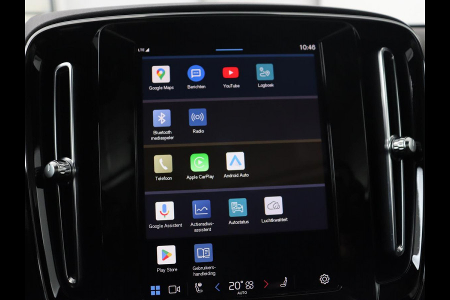 Volvo C40 Recharge Plus 69 kWh | Panoramadak | Stoelverwarming | Harman/Kardon | Warmtepomp | Carplay | Adaptive cruise | Stuurverwarming | 360 Camera | Full LED