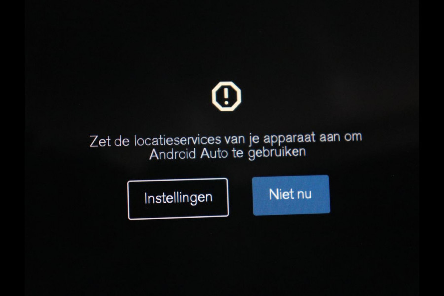 Volvo C40 Recharge Plus 69 kWh | Panoramadak | Stoelverwarming | Harman/Kardon | Warmtepomp | Carplay | Adaptive cruise | Stuurverwarming | 360 Camera | Full LED