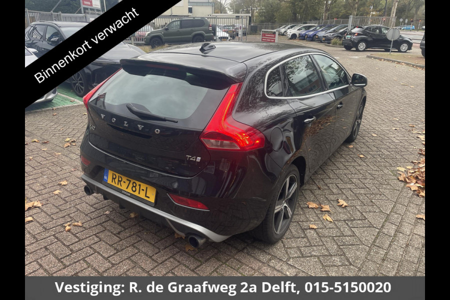Volvo V40 2.0 T4 Business Sport | Cruise Control | Parkeersensoren | Stoelverwarming
