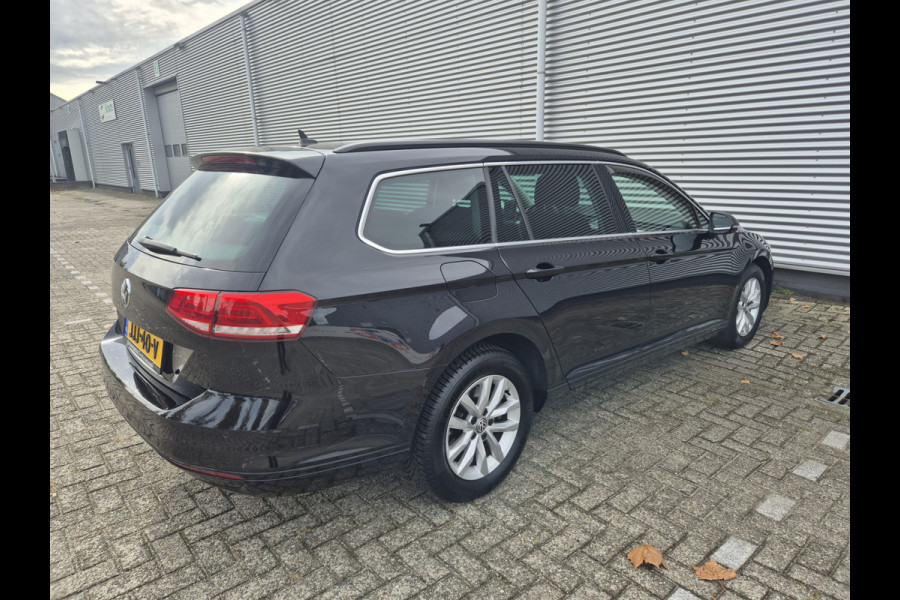Volkswagen Passat Variant 1.4 TSI ACT Highline ,airco,adap cruise,navigatie,stoelverwarming,parkeersensoren, Volkswagen Passat Variant 1.4 TSI ACT Highline ,airco,adap cruise,navigatie,stoelverwarming,parkeersensoren,