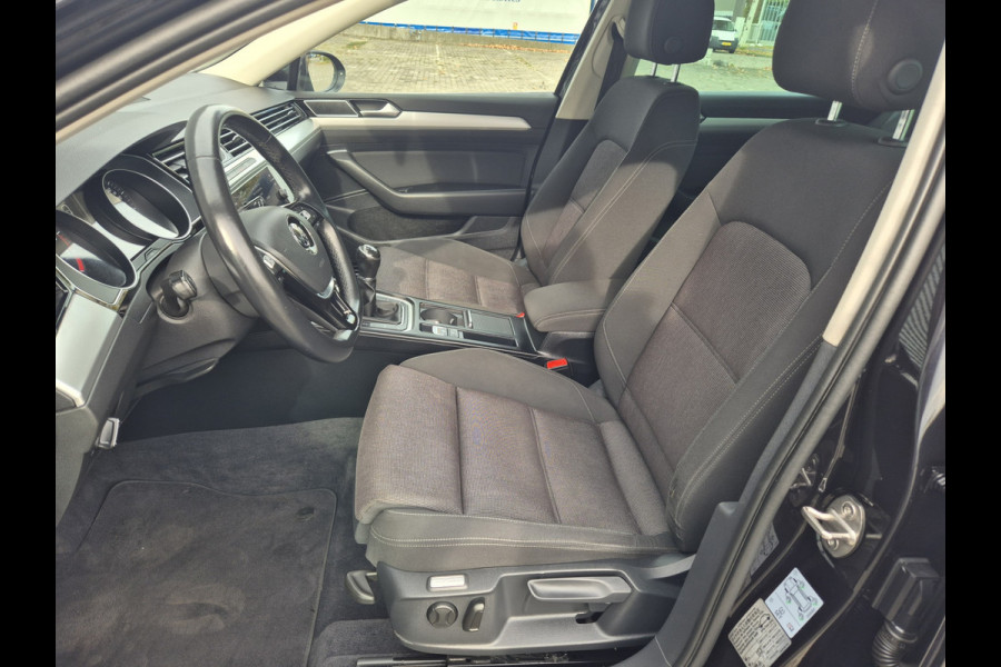 Volkswagen Passat Variant 1.4 TSI ACT Highline ,airco,adap cruise,navigatie,stoelverwarming,parkeersensoren, Volkswagen Passat Variant 1.4 TSI ACT Highline ,airco,adap cruise,navigatie,stoelverwarming,parkeersensoren,