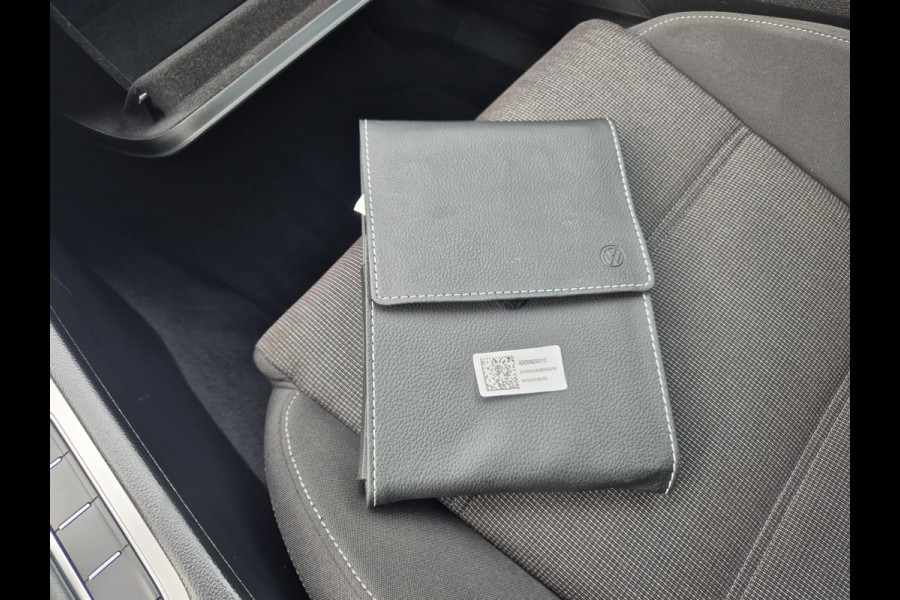 Volkswagen Passat Variant 1.4 TSI ACT Highline ,airco,adap cruise,navigatie,stoelverwarming,parkeersensoren, Volkswagen Passat Variant 1.4 TSI ACT Highline ,airco,adap cruise,navigatie,stoelverwarming,parkeersensoren,