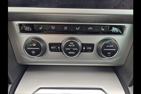 Volkswagen Passat Variant 1.4 TSI ACT Highline ,airco,adap cruise,navigatie,stoelverwarming,parkeersensoren, Volkswagen Passat Variant 1.4 TSI ACT Highline ,airco,adap cruise,navigatie,stoelverwarming,parkeersensoren,