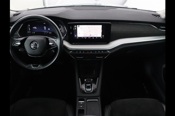 Škoda Octavia 1.0 e-TSI Business Edition Plus | Leder/Alcantara | Achterbankverwarming | Trekhaak | Adaptive cruise | Camera | Sfeerverlichting | Stoelverwarming | Carplay | Park Assist | Memory