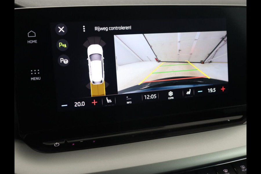 Škoda Octavia 1.0 e-TSI Business Edition Plus | Leder/Alcantara | Achterbankverwarming | Trekhaak | Adaptive cruise | Camera | Sfeerverlichting | Stoelverwarming | Carplay | Park Assist | Memory