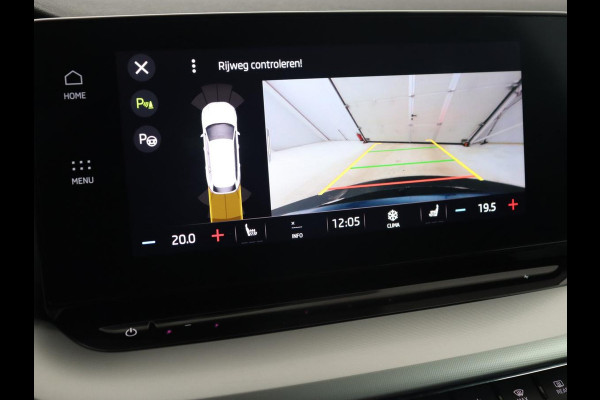 Škoda Octavia 1.0 e-TSI Business Edition Plus | Leder/Alcantara | Achterbankverwarming | Trekhaak | Adaptive cruise | Camera | Sfeerverlichting | Stoelverwarming | Carplay | Park Assist | Memory